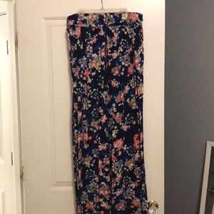 Navy flower pants